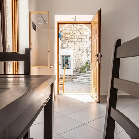 Affittacamere Amphora 3*