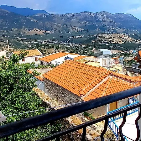 Amphora Guest house 3*