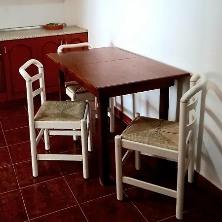 Amphora Guest house 3*