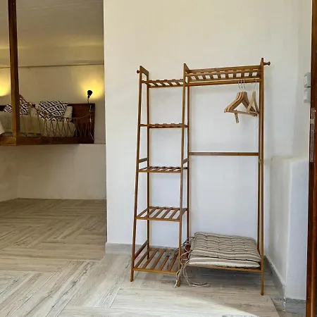 Amphora Guest house 3*