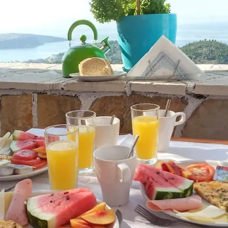 Amphora Guest house Himare