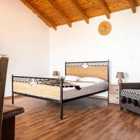 Amphora Guest house