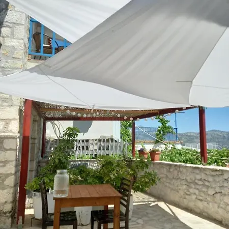 Guest house Amphora